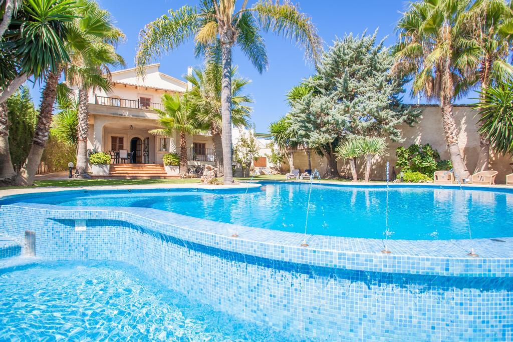 Gual Villa