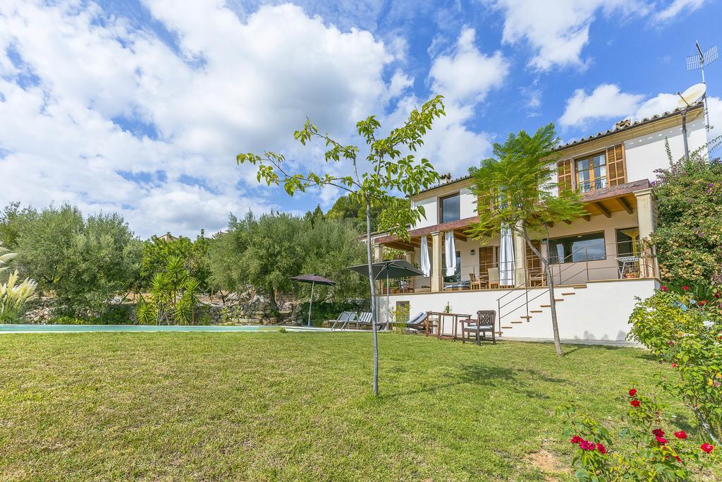 Caimari Villa