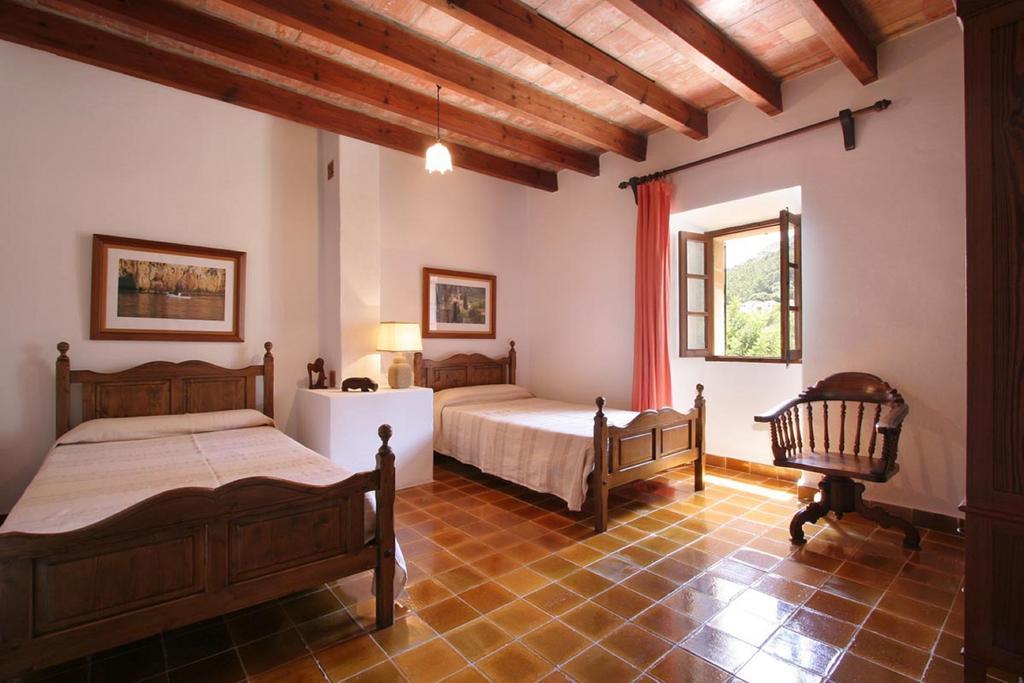 Guillo Villa *