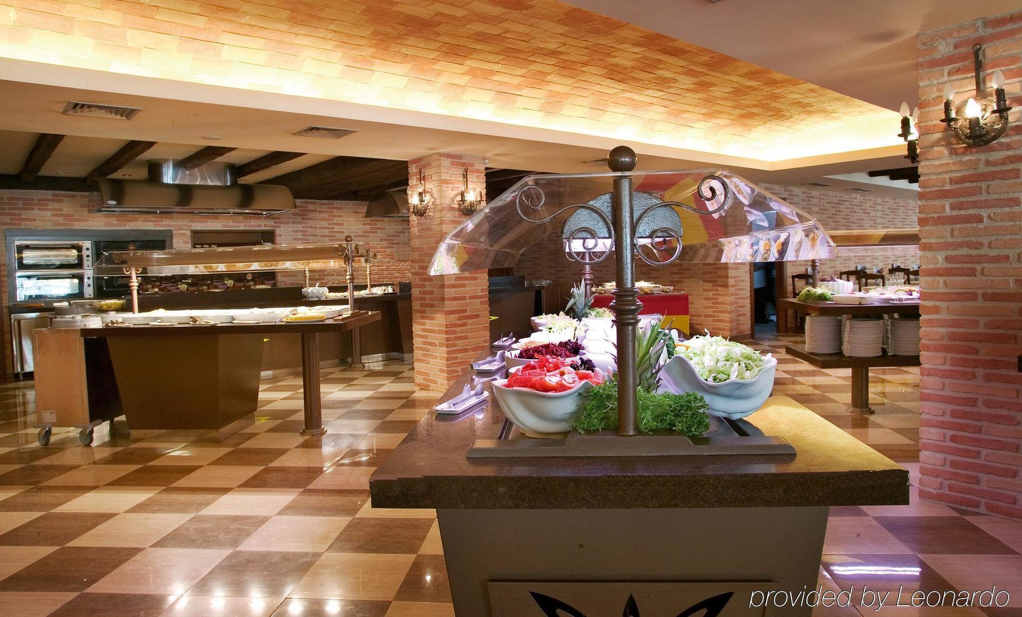 Hotel Occidental Playa De Palma 4*
