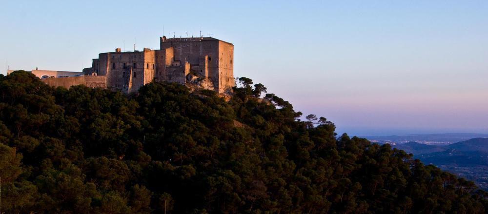 Petit Hostatgeria Sant Salvador Hotel 3*