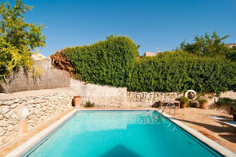 Leon De Sineu Sineu (Mallorca)