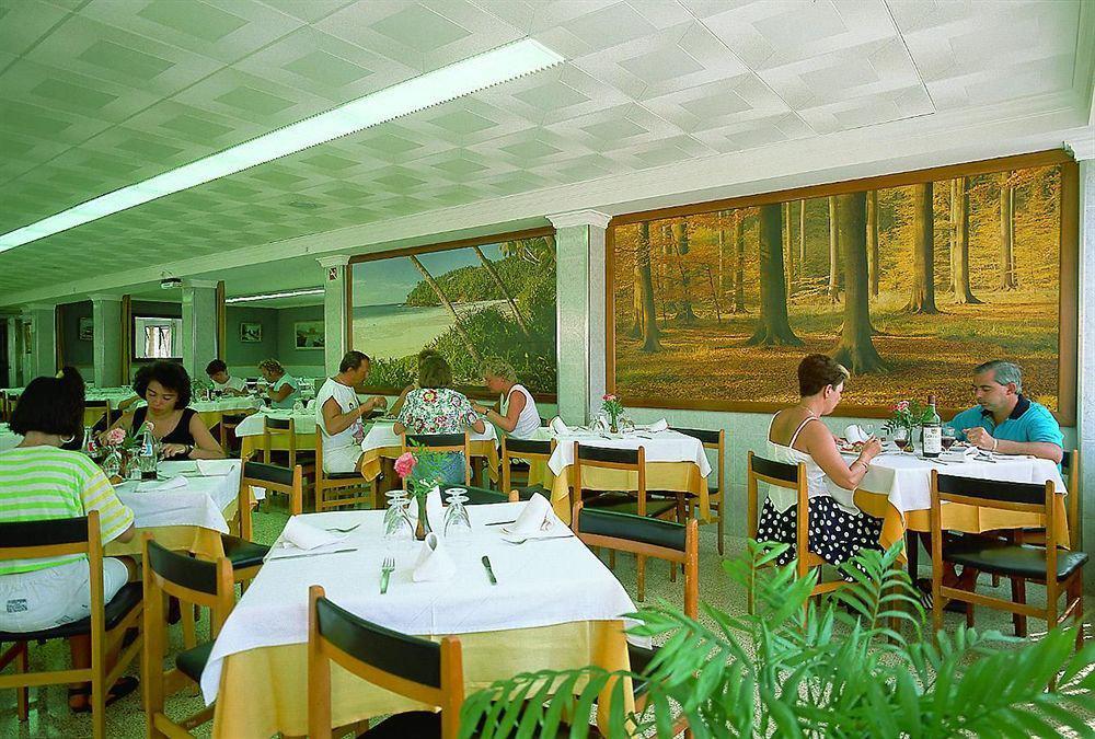 Hotel Riutort 3*