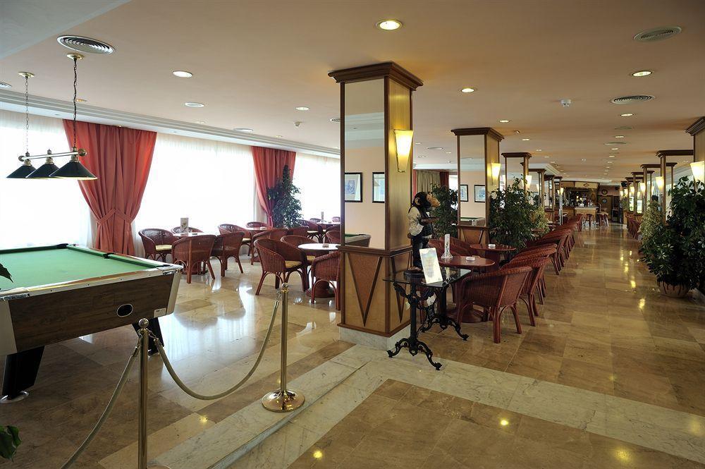 Grupotel Orient Hotel 4*