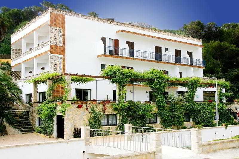 Boutique Oriola 3* Cala de Sant Vicenc