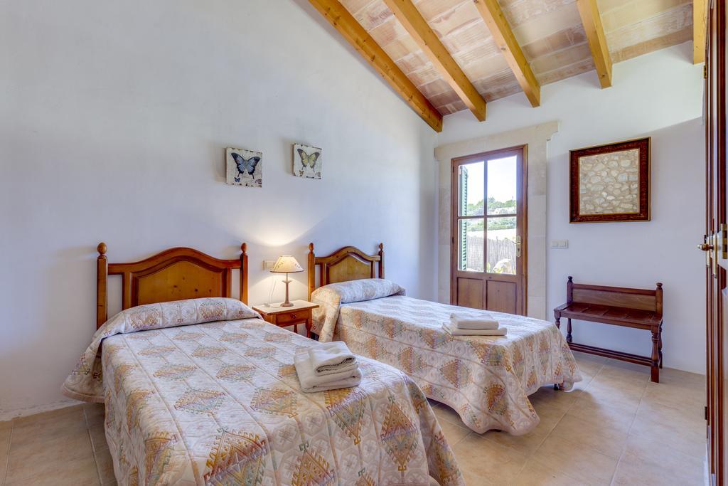 Son Suau Vell Villa *