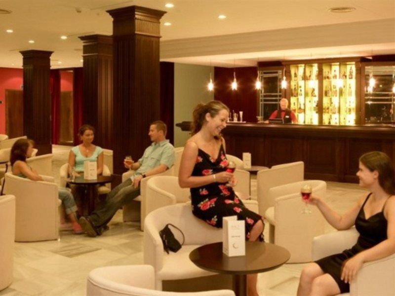 Illot Hotel 4*