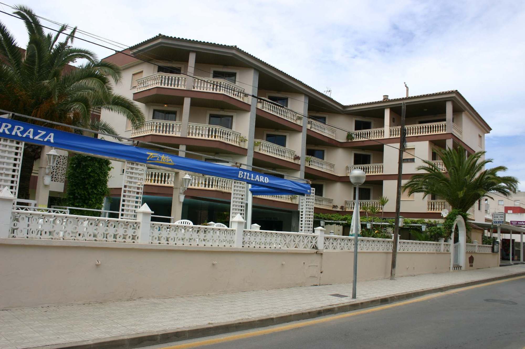 Triton Hotel