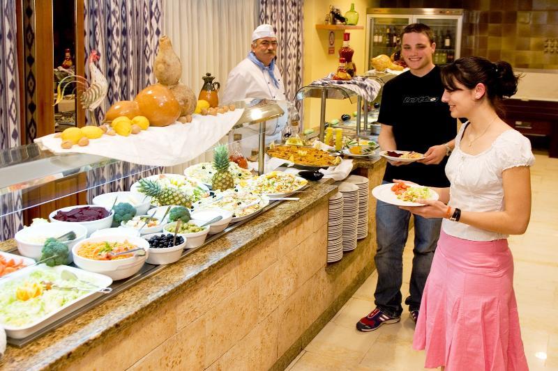 Hostal Elegance Playa Arenal Ii *