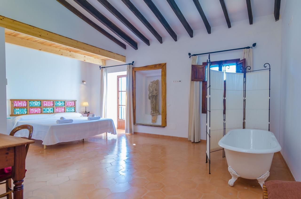 Sa Creu Villa *