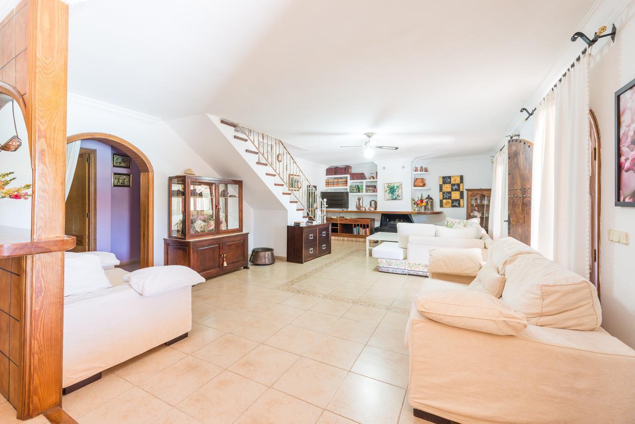 Cortijo Villa *