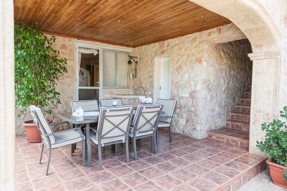Villa Alegre