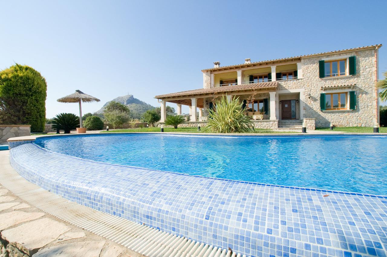 Illa Villa *
