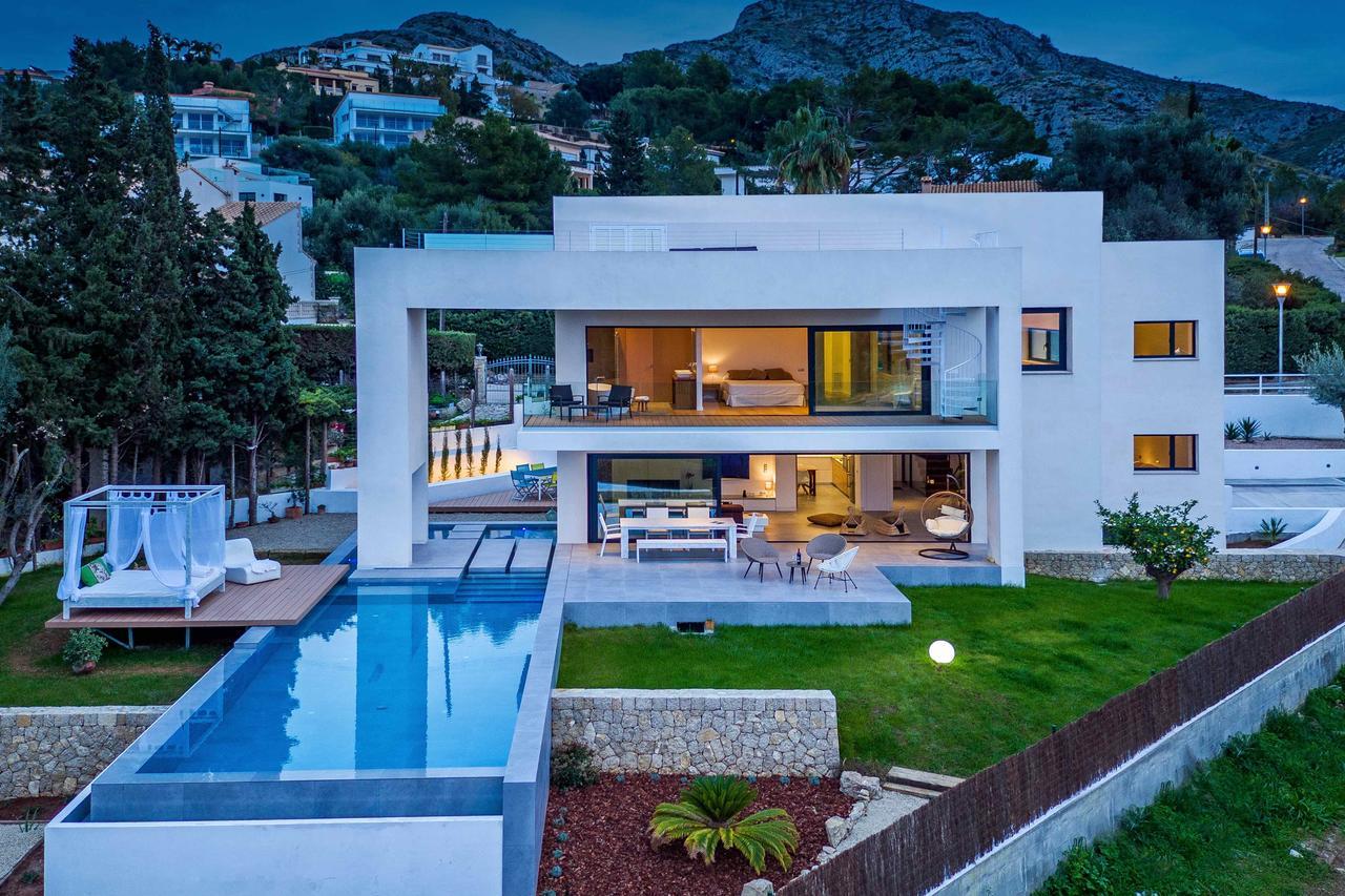 O2 Villa *