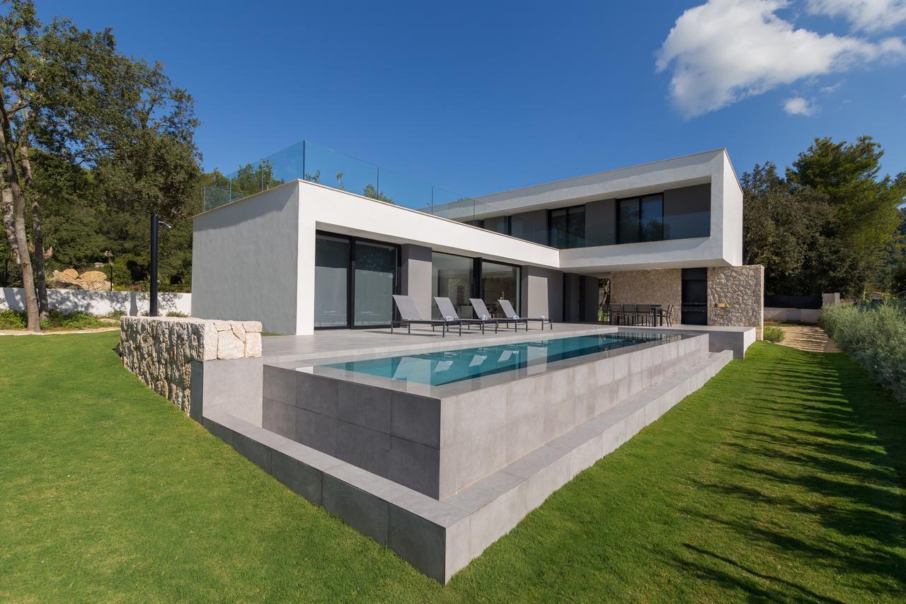 Sol Villa *