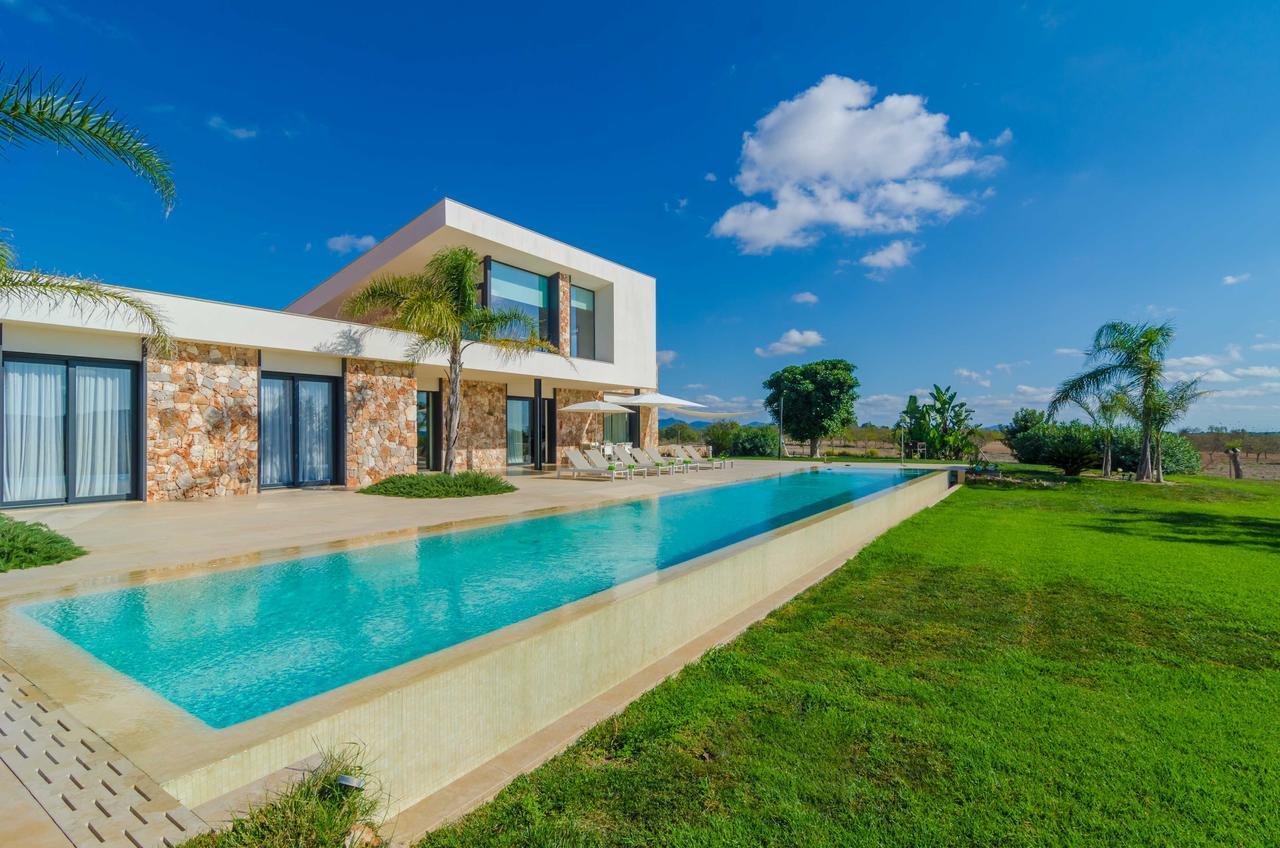 Es Salinar Villa *