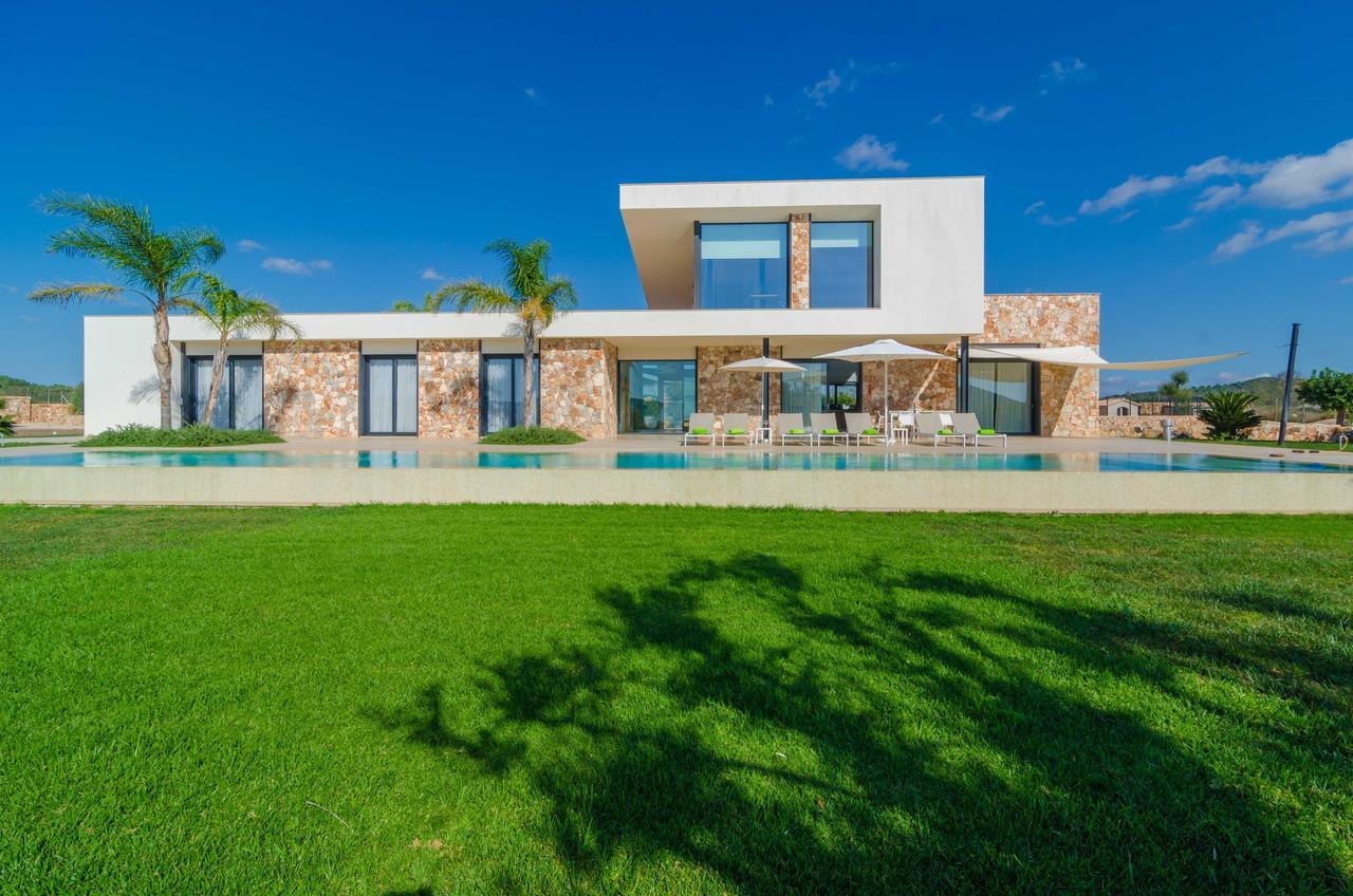 Es Salinar Villa *