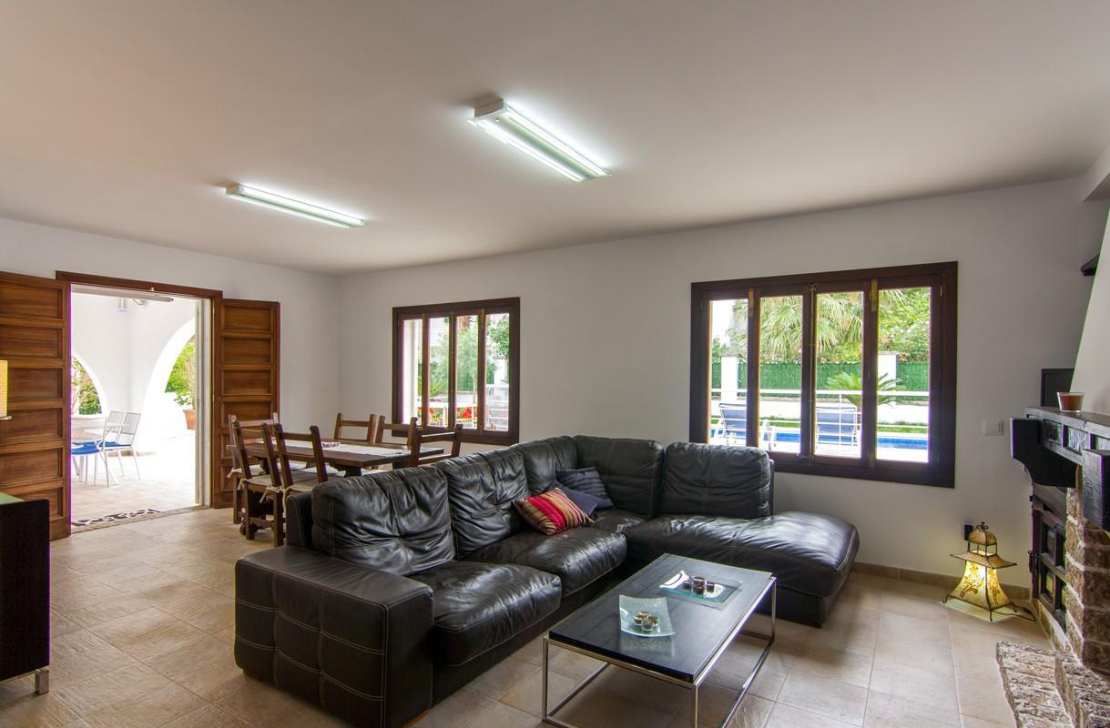 Chalet Villa Comes