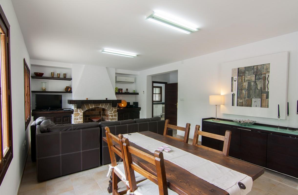 Villa Comes Chalet *