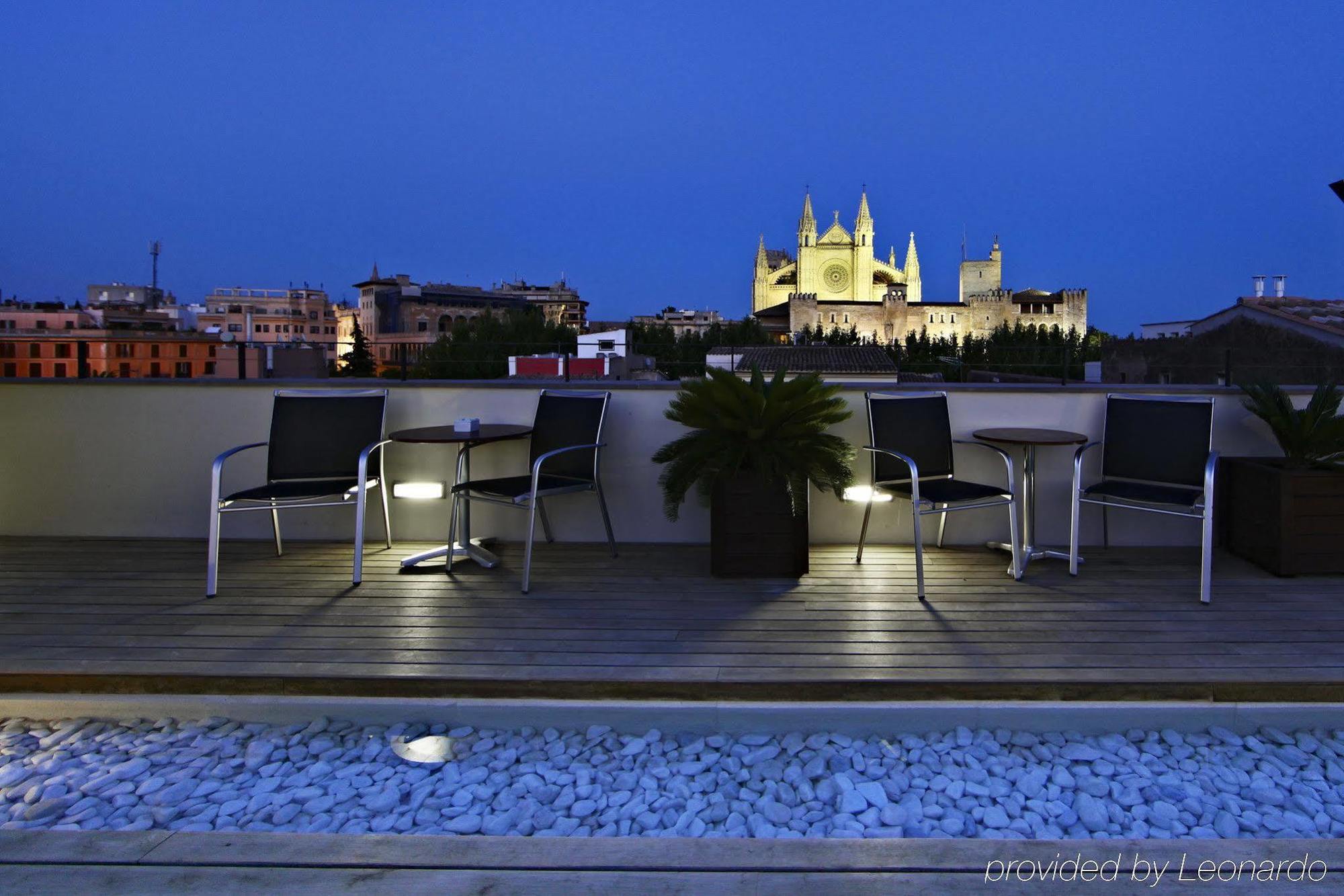Petit Palace Tres Hotel