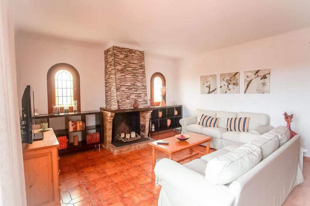Antonia Dotze Villa