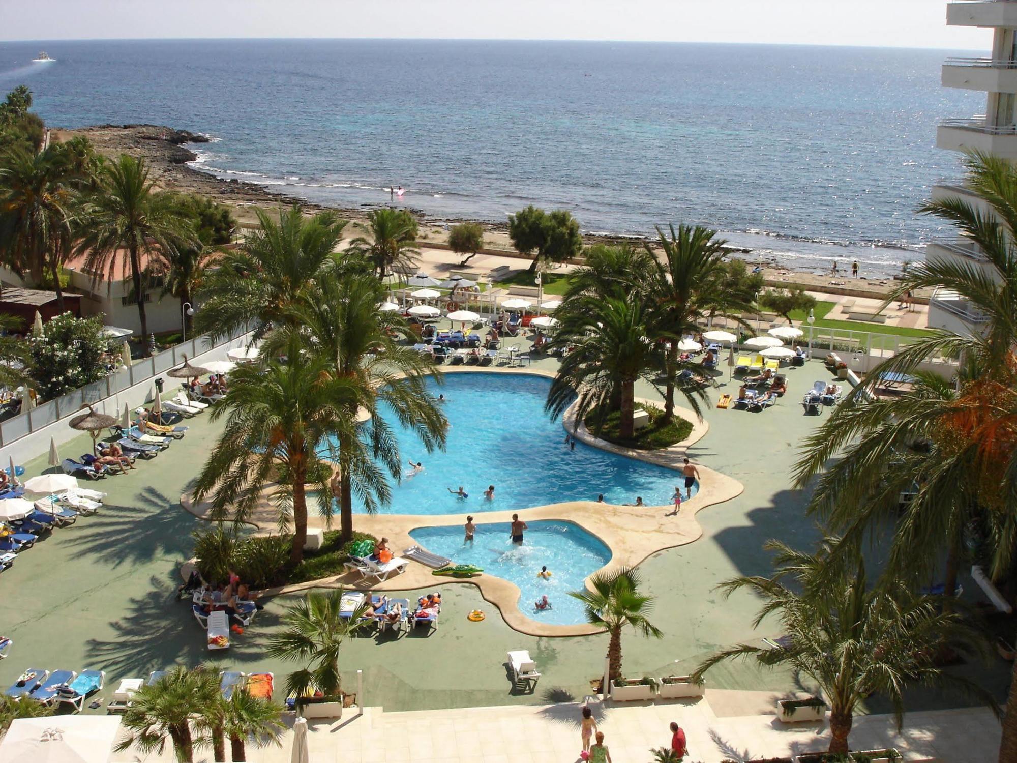 Playa Dorada 3*