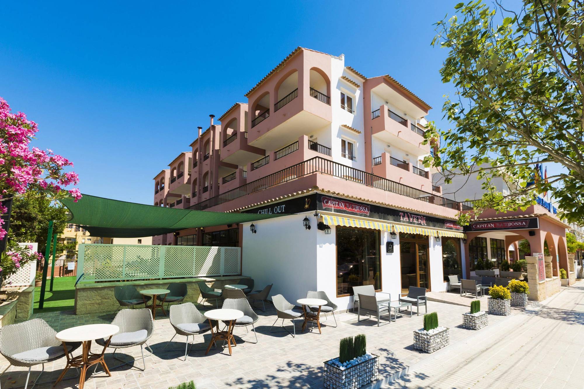 Nura & Hotel Santa Ponsa