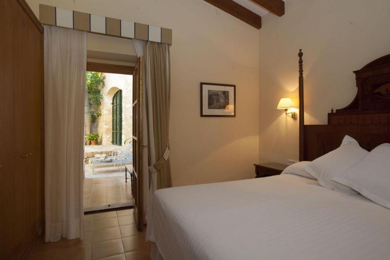 Hotel S´hort De Carrió 3*