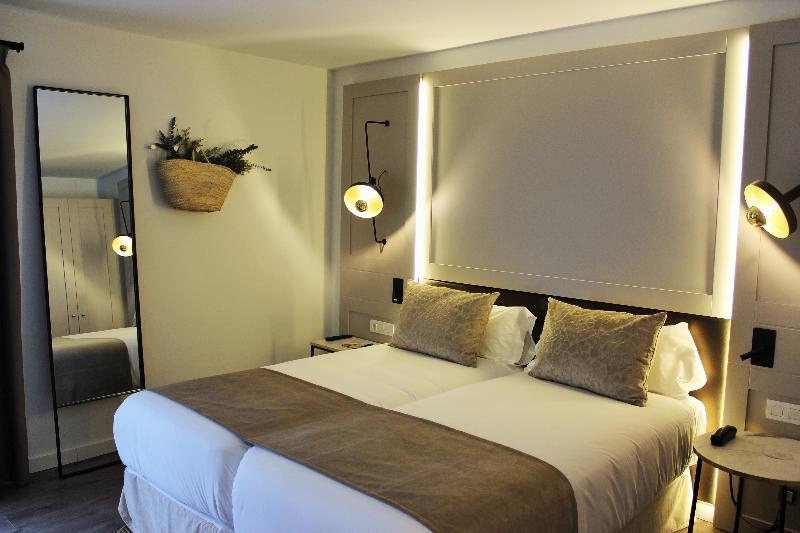Hotel Icon Rosetó 4*