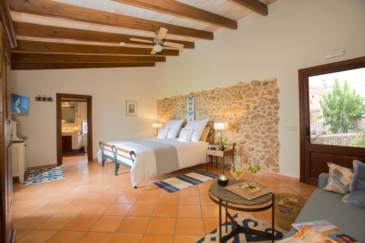 Hotel Casa Font I Roig 4*
