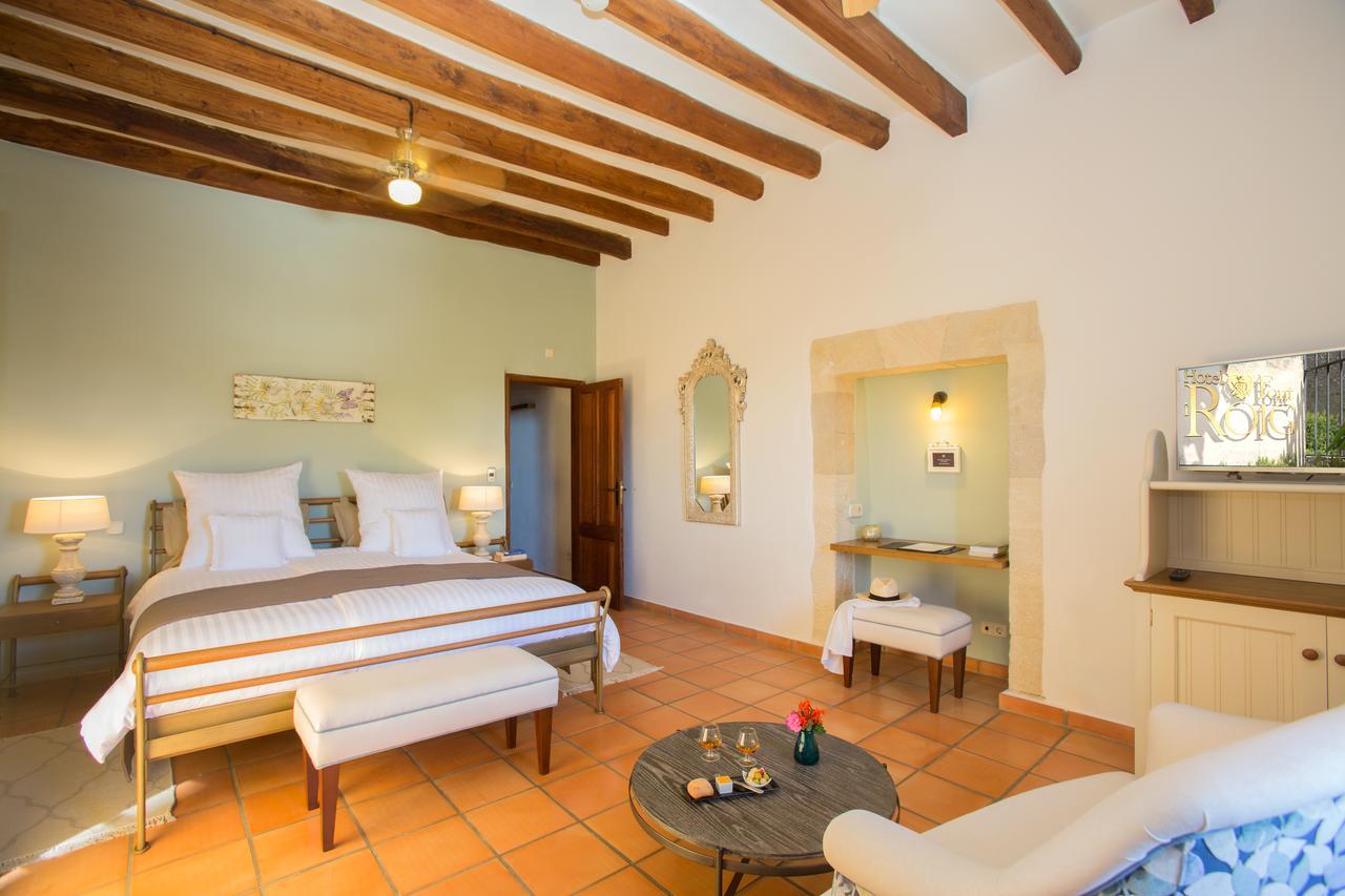 Casa Font I Roig 4* María de la Salud