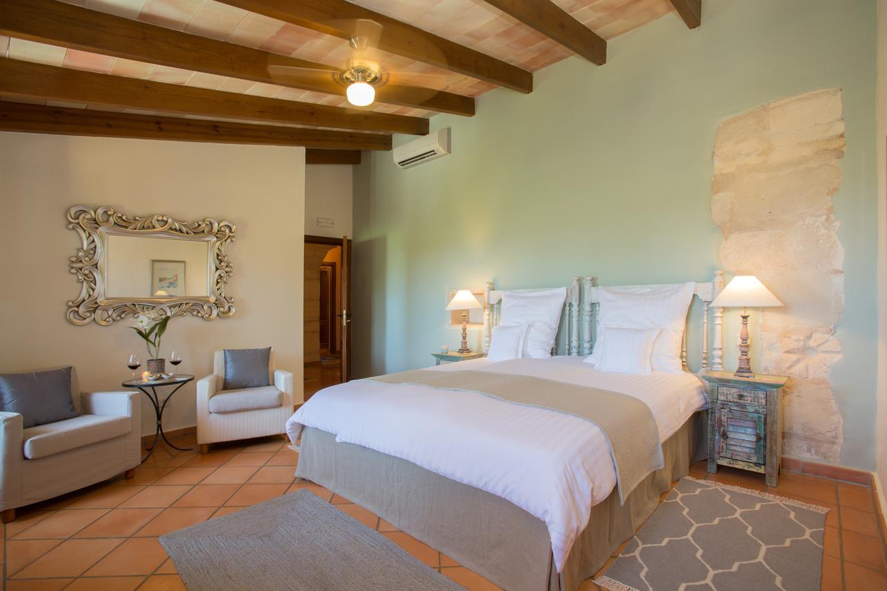 Casa Font I Roig 4* María de la Salud