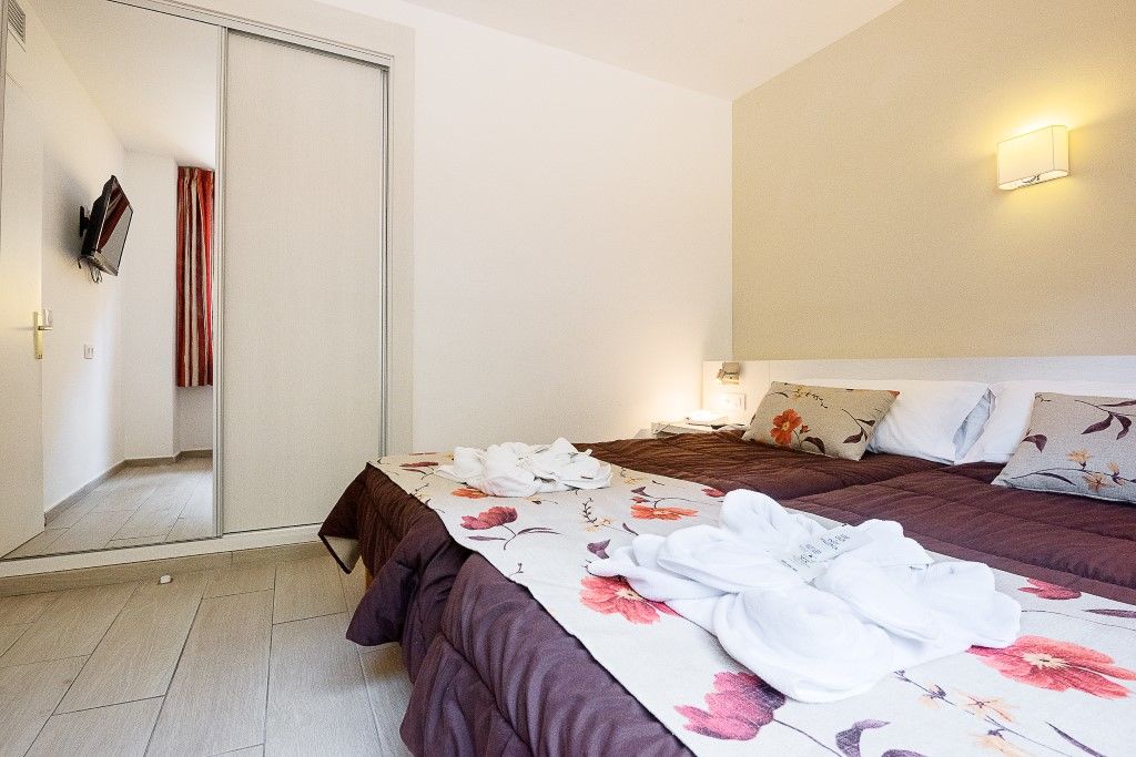 Hotel Flor Almendros 3*