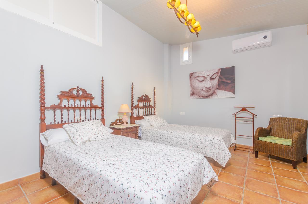 Na Molla Villa *