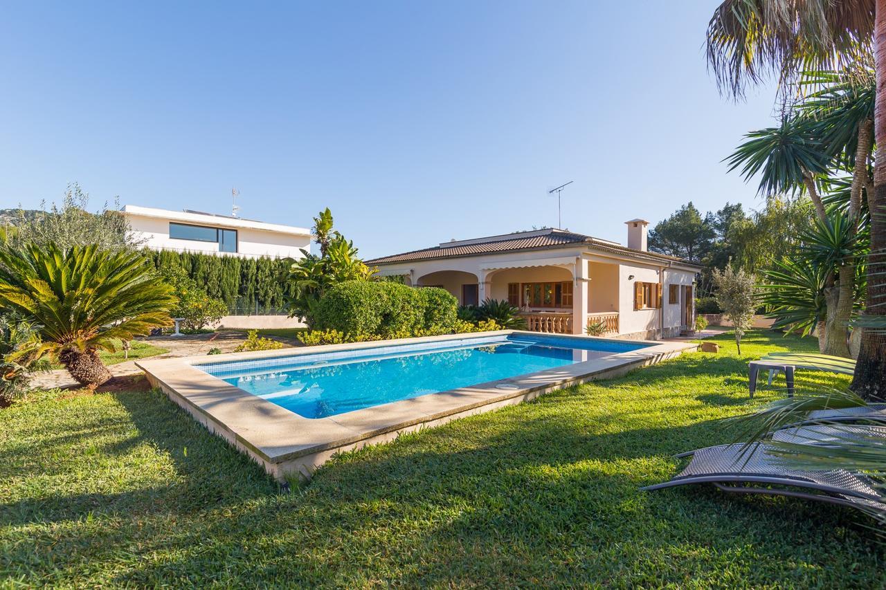 Cirerer Chalet Crestatx