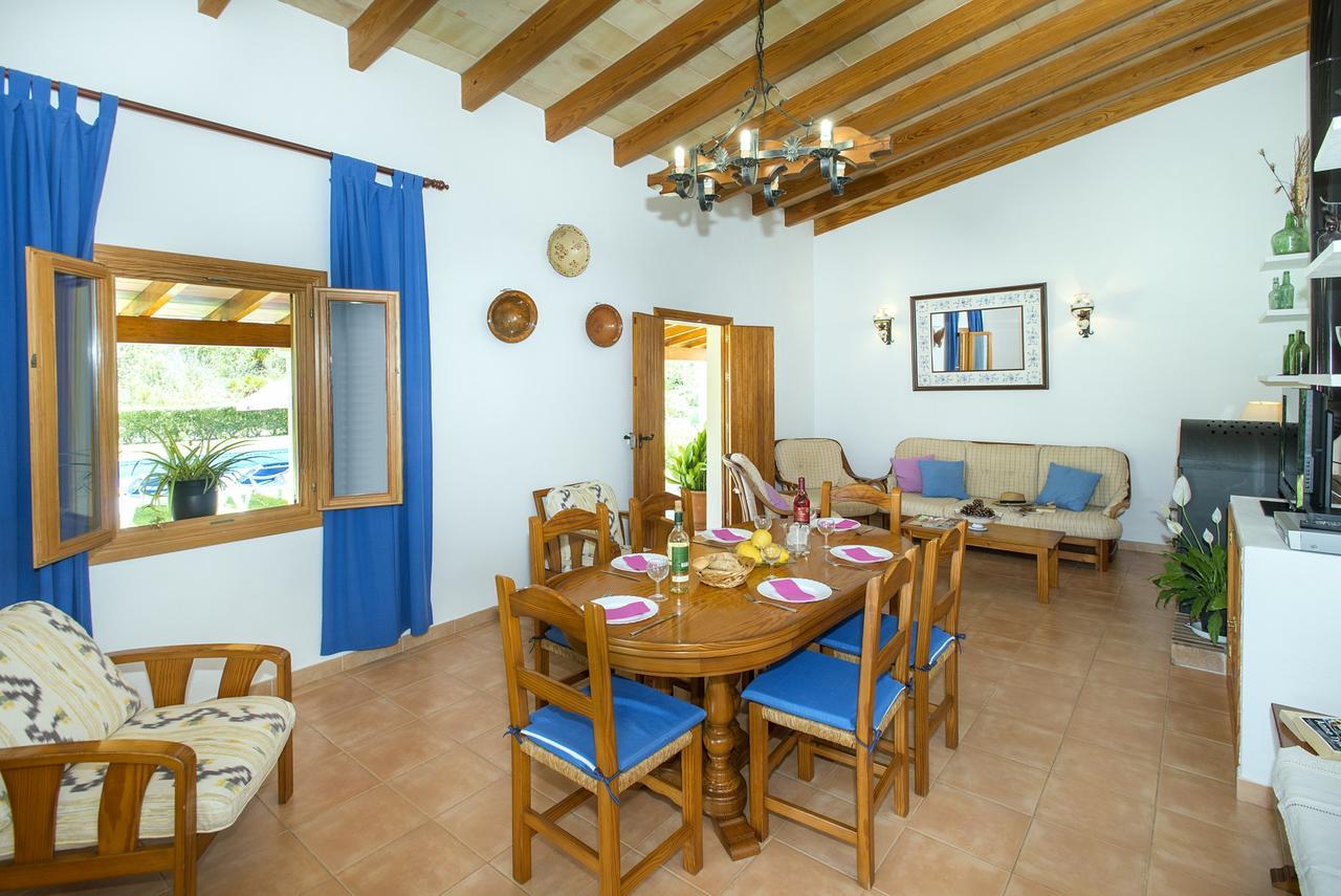 Owl Bobis - Family Holidays With Private Pool *