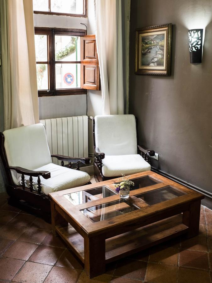 S´hostal D´esporles *