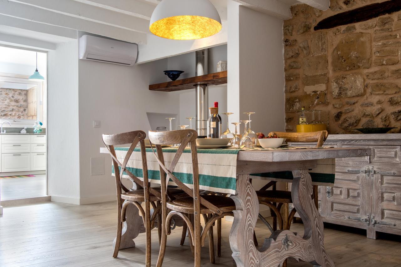 Townhouse On The Rocks By Homevillas360 Сasa de vacaciones Pollensa