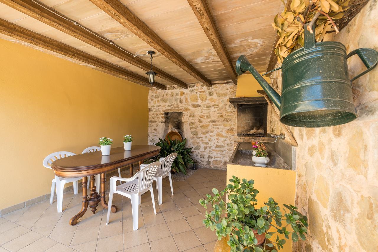 Liatris Villa