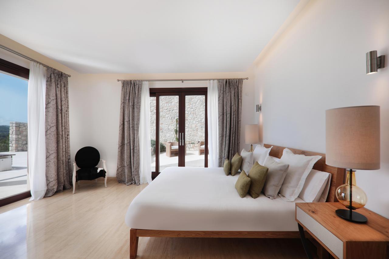 Amber By Cap Vermell Estate Villa