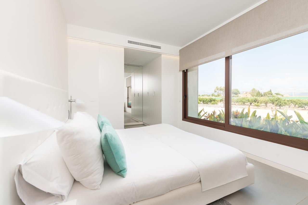 Short De Rius Villa *
