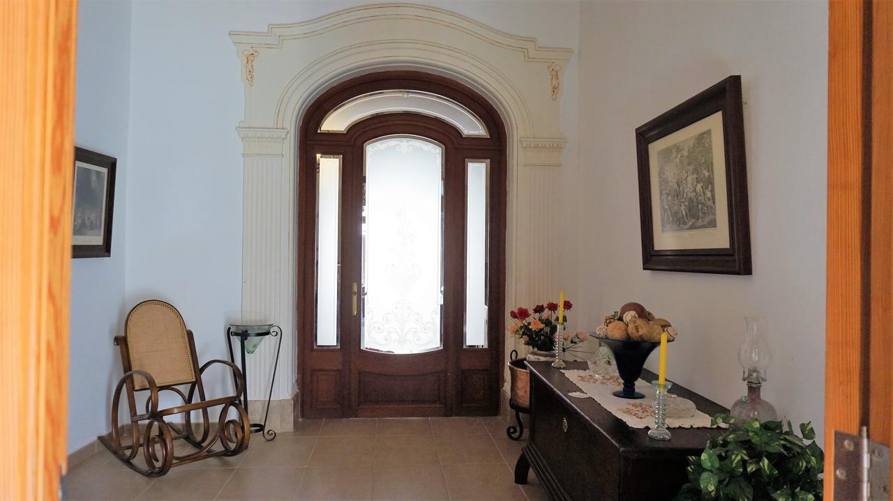 Born 23 - House With Pool In The Centre Of Lluchmayor. Free Wifi Holiday home