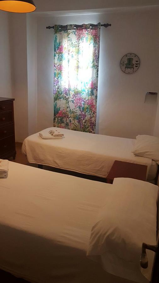 Residencial Rustic Lau Hostal