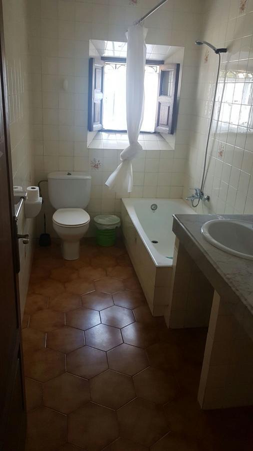 Residencial Rustic Lau Hostal *