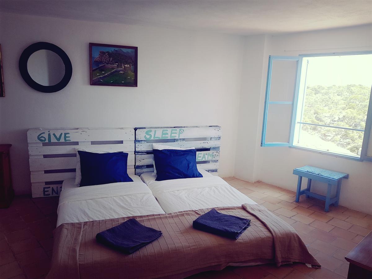 Casa De Huespedes La Marina *