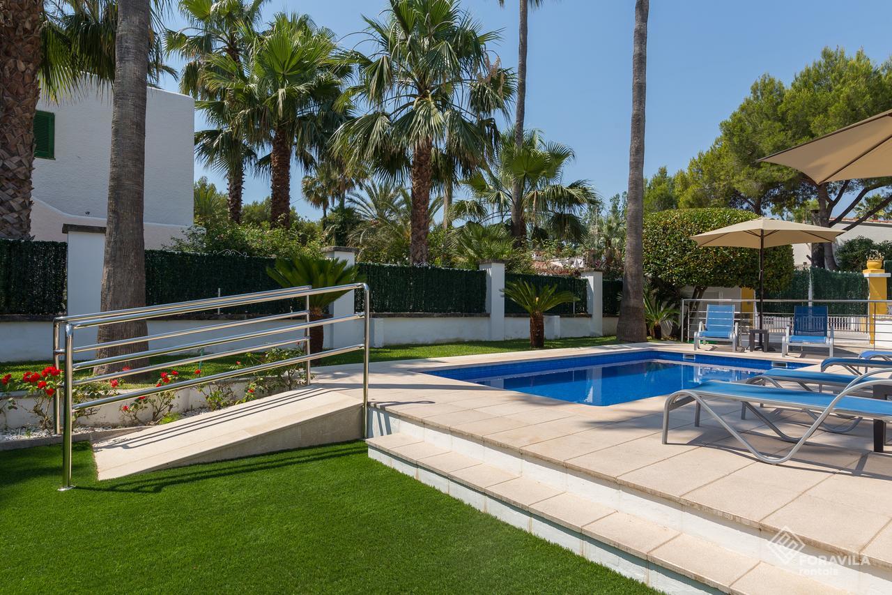 Chalet Villa Comes *