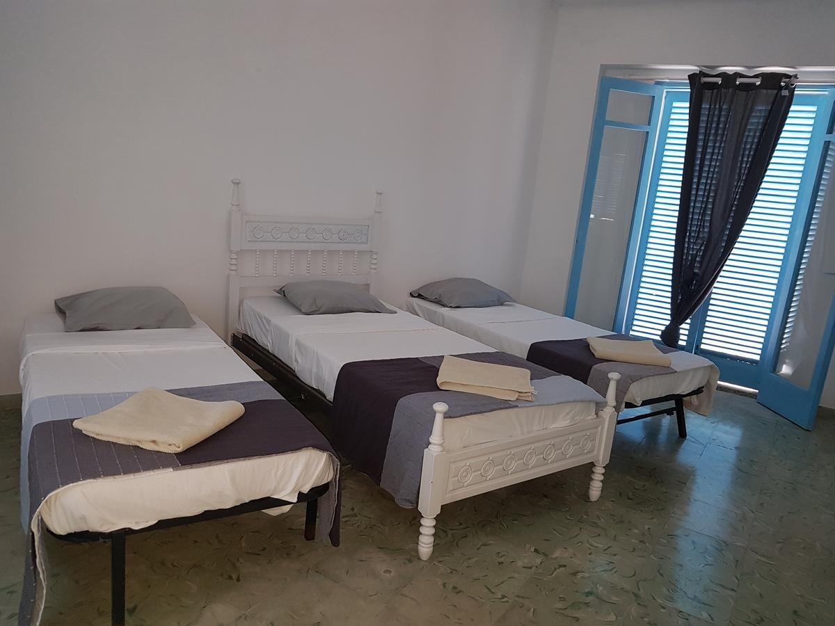 Casa De Huespedes La Marina