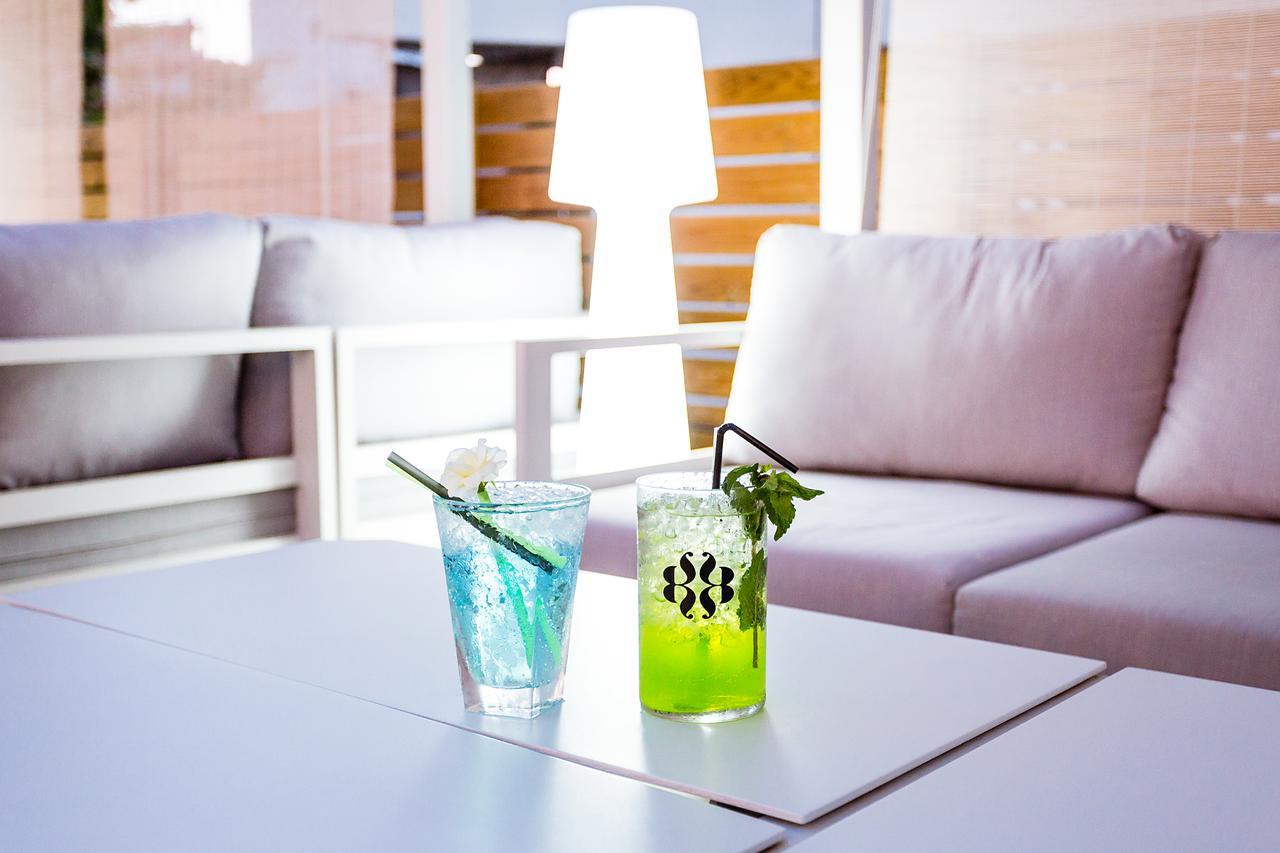 Hostal We - Turistico *