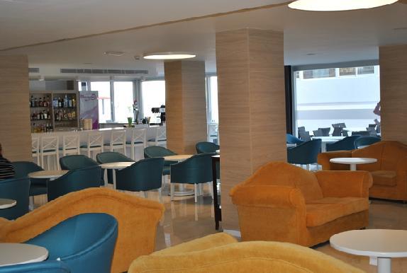 Apartahotel Y Paguera 4*
