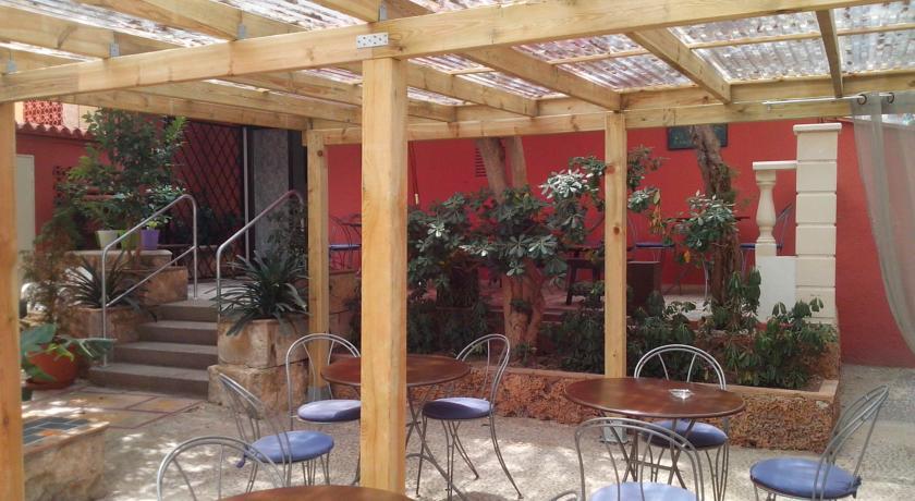Elegance Playa Arenal Iii Hostal *